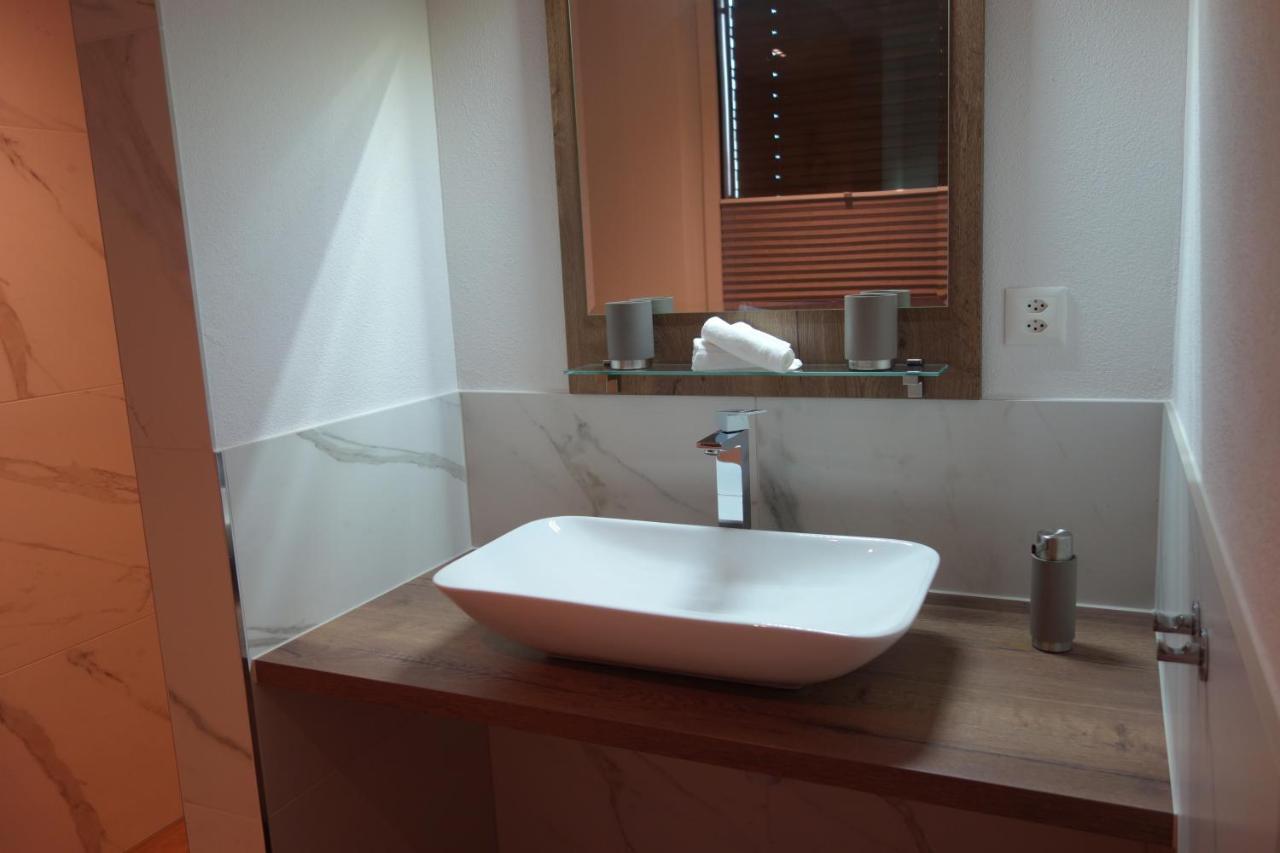 Partner Hotel Ag زوفينجن المظهر الخارجي الصورة